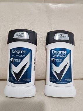Degree Ultraclear Antiperspirant Deodorant Stick - White with Black Cap